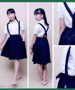 May Đồng Phục Học Sinh Nam Nữ Màu Đen Be phong cách Hàn Đồng Phục 365 8 Đồng phục học sinh không chỉ đơn thuần là trang phục thường ngày mà còn phản ánh bản sắc, văn hóa của nhà trường. Đặc biệt, mẫu đồng phục học sinh nam nữ màu đen be với thiết kế thanh lịch, hiện đại, và sang trọng đang trở thành lựa chọn ưu tiên của nhiều trường học. Đồng Phục 365 tự hào là đơn vị cung cấp dịch vụ may đồng phục học sinh nam nữ chất lượng cao, với thiết kế chuyên nghiệp và độ bền vượt trội, mang lại sự thoải mái và tự tin cho học sinh trong suốt quá trình học tập. 1. Đồng phục học sinh màu đen be – Sự kết hợp tinh tế và sang trọng Sự kết hợp giữa màu đen và be tạo nên một bộ đồng phục vừa thanh lịch, vừa tinh tế. Gam màu này không chỉ mang lại vẻ ngoài trang nhã mà còn giúp học sinh dễ dàng hòa nhập trong môi trường học tập chuyên nghiệp. Màu đen và be - Sự phối màu hài hòa: Màu đen đại diện cho sự sang trọng và trưởng thành, trong khi màu be mang lại sự nhẹ nhàng, thanh thoát. Sự kết hợp này tạo nên một bộ đồng phục không chỉ đẹp mắt mà còn tôn lên cá tính riêng của từng học sinh. Phù hợp cho cả nam và nữ: Mẫu đồng phục học sinh màu đen be phù hợp cho cả nam và nữ, mang đến sự đồng bộ trong tập thể nhưng vẫn giữ được sự linh hoạt và thoải mái cho từng học sinh. 2. Thiết kế chuyên nghiệp – Đảm bảo chuẩn form dáng từ Đồng Phục 365 Đồng Phục 365 luôn chú trọng vào từng chi tiết nhỏ trong quá trình thiết kế và may đồng phục học sinh. Sản phẩm của chúng tôi không chỉ đảm bảo yếu tố thẩm mỹ mà còn mang lại sự thoải mái và tiện lợi cho học sinh khi tham gia các hoạt động học tập, ngoại khóa. Thiết kế vừa vặn, phù hợp với mọi dáng người: Chúng tôi luôn cân nhắc kỹ lưỡng về form dáng để đảm bảo rằng đồng phục phù hợp với nhiều vóc dáng khác nhau, giúp học sinh cảm thấy tự tin khi mặc. Chất liệu thoáng mát, dễ chịu: Đồng phục học sinh cần phải đảm bảo sự thoải mái, đặc biệt trong suốt các giờ học và các hoạt động thể chất. Chúng tôi sử dụng các loại vải cao cấp, thoáng mát và mềm mại như cotton, vải thun, để mang lại cảm giác dễ chịu nhất cho học sinh. 3. Chất lượng vượt trội – Đáp ứng yêu cầu khắt khe của các trường học Với những tiêu chuẩn khắt khe về chất lượng, Đồng Phục 365 luôn cam kết mang lại những sản phẩm đồng phục học sinh bền bỉ và đáng tin cậy. Chúng tôi sử dụng những loại vải cao cấp và kỹ thuật may tiên tiến để đảm bảo sản phẩm có độ bền cao, không dễ bị phai màu hoặc xù lông sau thời gian dài sử dụng. Chất liệu vải cao cấp: Chất liệu vải chúng tôi lựa chọn đều đảm bảo yếu tố bền, dễ vệ sinh, thoáng mát và thân thiện với da. Điều này giúp học sinh luôn cảm thấy thoải mái trong suốt thời gian mặc đồng phục, dù là trong lớp học hay các hoạt động ngoại khóa. Đường may chắc chắn, chi tiết tinh tế: Từng đường kim, mũi chỉ của đồng phục học sinh được chăm chút tỉ mỉ, đảm bảo sự chắc chắn và độ bền cao. Sản phẩm không chỉ đẹp về hình thức mà còn bền bỉ, giúp nhà trường tiết kiệm chi phí thay mới. 4. May đồng phục học sinh – Tạo nên nét riêng cho từng trường học Đồng phục học sinh không chỉ là trang phục mà còn là biểu tượng của một trường học, thể hiện tinh thần tập thể và giá trị cốt lõi của nhà trường. Mẫu đồng phục học sinh nam nữ màu đen be của Đồng Phục 365 giúp trường học xây dựng hình ảnh chuyên nghiệp, ấn tượng và khác biệt. Tăng cường nhận diện thương hiệu: Một bộ đồng phục đẹp mắt, chất lượng không chỉ tạo ấn tượng với phụ huynh và học sinh mà còn giúp trường học dễ dàng xây dựng uy tín và thương hiệu riêng. Thể hiện sự đoàn kết, đồng lòng: Đồng phục giúp học sinh cảm nhận được tinh thần đồng đội, sự gắn kết trong môi trường học đường. Việc cả trường cùng mặc đồng phục sẽ tạo nên không khí đoàn kết, thúc đẩy tinh thần học tập và kỷ luật. 5. Tại sao chọn Đồng Phục 365 cho đồng phục học sinh? Với nhiều năm kinh nghiệm trong lĩnh vực may đo đồng phục, Đồng Phục 365 tự hào là đối tác tin cậy của nhiều trường học trong việc cung cấp đồng phục học sinh chất lượng cao. Chúng tôi cam kết mang đến sản phẩm đồng phục đẹp mắt, bền bỉ với giá thành hợp lý. Dịch vụ tư vấn tận tình: Đồng Phục 365 luôn lắng nghe và hiểu rõ nhu cầu của từng trường học để tư vấn mẫu đồng phục phù hợp nhất. Chúng tôi sẽ hỗ trợ bạn từ khâu thiết kế đến lựa chọn chất liệu và quy trình sản xuất. May đo theo yêu cầu riêng: Mỗi trường học có phong cách và yêu cầu riêng về đồng phục. Chúng tôi cung cấp dịch vụ may đo đồng phục học sinh theo yêu cầu để đảm bảo sản phẩm phù hợp nhất với học sinh và môi trường học tập. Sản phẩm chất lượng, giao hàng đúng hẹn: Với quy trình sản xuất chuyên nghiệp và đội ngũ thợ may lành nghề, Đồng Phục 365 cam kết mang lại sản phẩm đạt tiêu chuẩn cao, giao hàng đúng tiến độ như cam kết. 6. Liên hệ ngay với Đồng Phục 365 để nhận báo giá và tư vấn chi tiết Nếu trường học của bạn đang tìm kiếm đơn vị cung cấp đồng phục học sinh nam nữ màu đen be chất lượng cao, hãy liên hệ ngay với Đồng Phục 365. Chúng tôi luôn sẵn sàng hỗ trợ và đồng hành cùng bạn trong việc tạo dựng hình ảnh chuyên nghiệp cho học sinh và nhà trường. Đồng Phục 365 – Đối tác tin cậy trong lĩnh vực may đo đồng phục học sinh cao cấp, đáp ứng mọi nhu cầu của trường học. 5