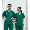 Đồng Phục Y Tế Màu Xanh Rêu Chất Lượng Cao, Thiết Kế Đẹp Mắt Cho Bệnh Viện Và Phòng Khám 11 Đồng Phục Y Tế Màu Xanh Rêu – Giải Pháp Hoàn Hảo Cho Môi Trường Y Tế